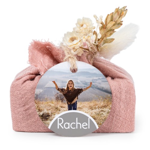 Lot de 6 savons avec emballage en coton rose et étiquettes rondes Lot de 6 savons avec emballage en coton rose et étiquettes rondes