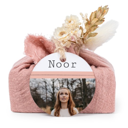 Såper i rosa stoffinnpakninger med rundt merke (sett à 6)