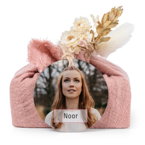 TvÄlar i rosa tygförpackningar med rund etikett (6 st) TvÄlar i rosa tygförpackningar med rund etikett (6 st)