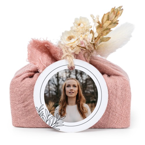 Pink cotton wrapped soaps with round label (6 pcs)