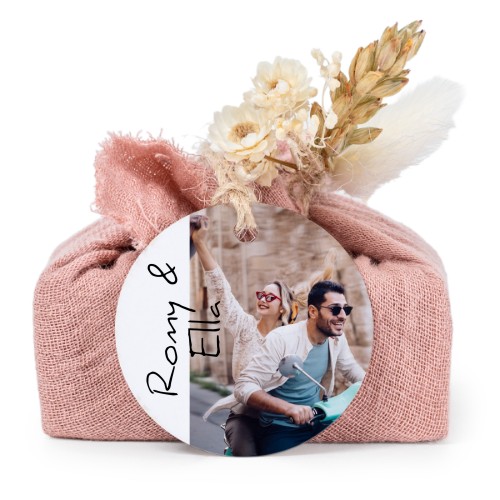 Lot de 6 savons avec emballage en coton rose et étiquettes rondes