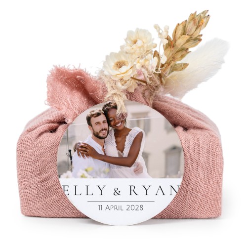 Pink cotton wrapped soaps with round label (6 pcs) Pink cotton wrapped soaps with round label (6 pcs)