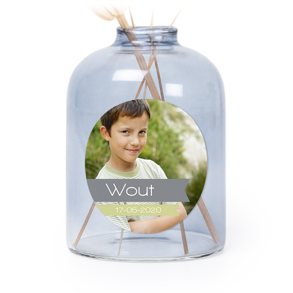 Petit vase verre bleu avec autocollant rond - Lot de 6 Petit vase verre bleu avec autocollant rond - Lot de 6