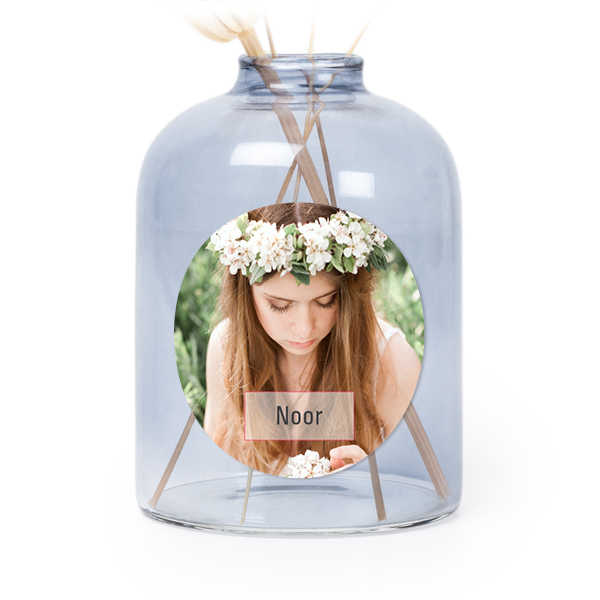 ColoredFrameWhiteFill