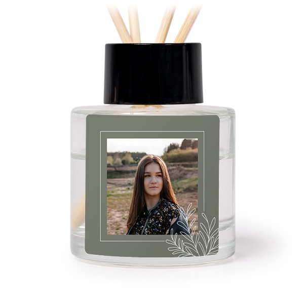 Huonetuoksu tuoksutikuilla, musta neliönmallinen - 12 kpl Huonetuoksu tuoksutikuilla, musta neliönmallinen - 12 kpl