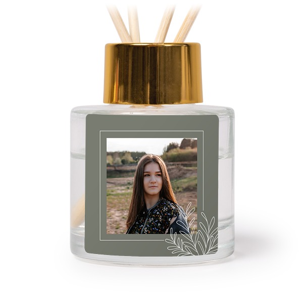 Huonetuoksu tuoksutikuilla, kulta neliönmallinen - 12 kpl Huonetuoksu tuoksutikuilla, kulta neliönmallinen - 12 kpl