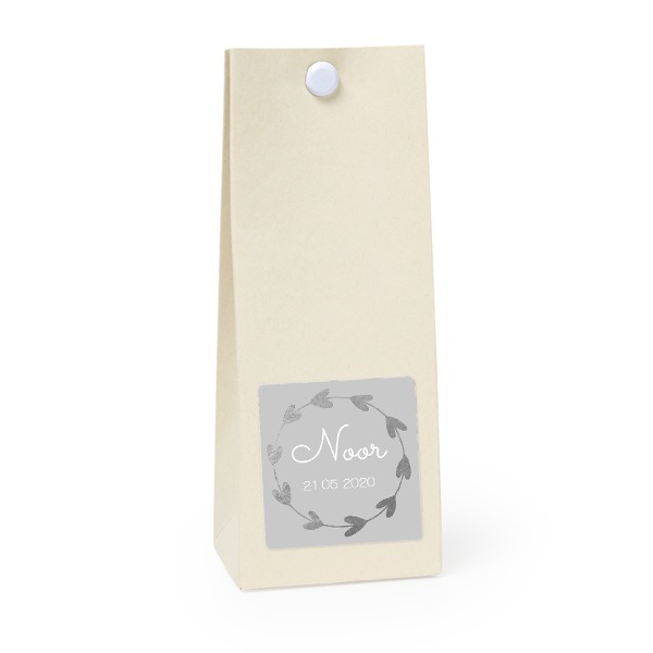 Beige quadratitsche Geschenktüte - 12 Stk. Beige quadratitsche Geschenktüte - 12 Stk.