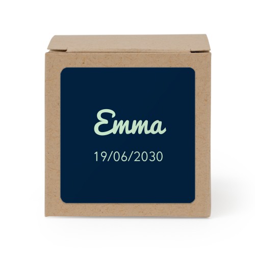 Gaveæske beige med kvadratisk klistermærke - 24 stk Gaveæske beige med kvadratisk klistermærke - 24 stk