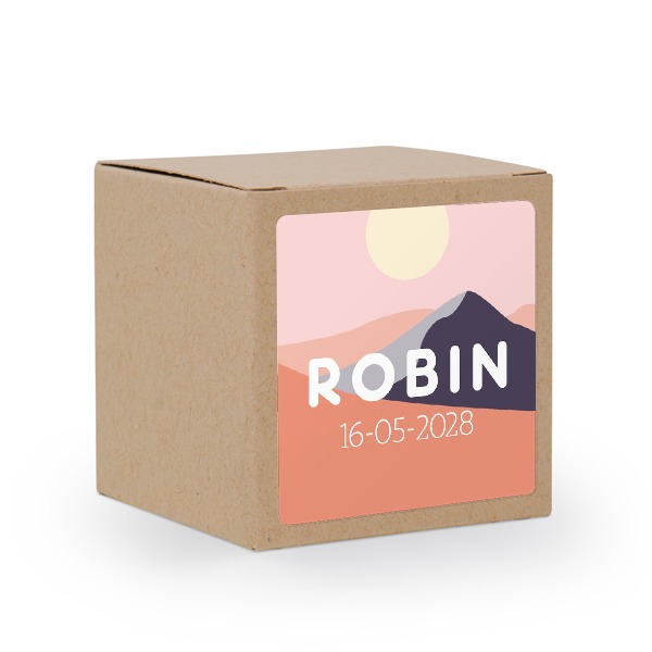 Gaveboks beige med kvadratisk klistremerke - 24 stk Gaveboks beige med kvadratisk klistremerke - 24 stk