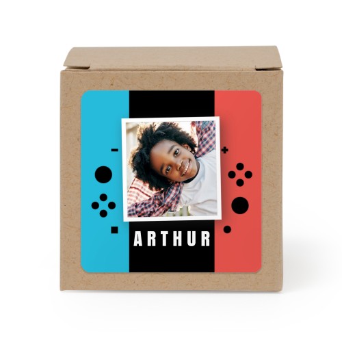 Partybox Braunes Kraftpapier mit Sticker quadratisch - 24 Stk.