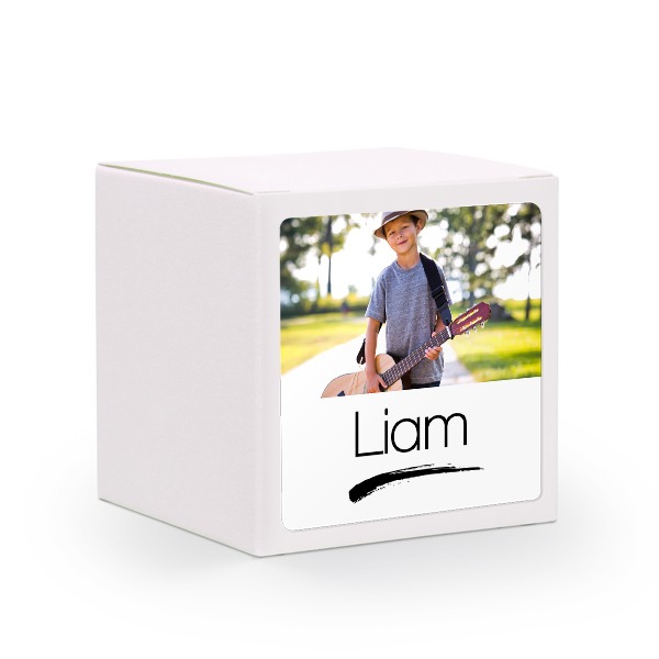 Partybox Weiss mit Sticker quadratisch - 24 Stk.