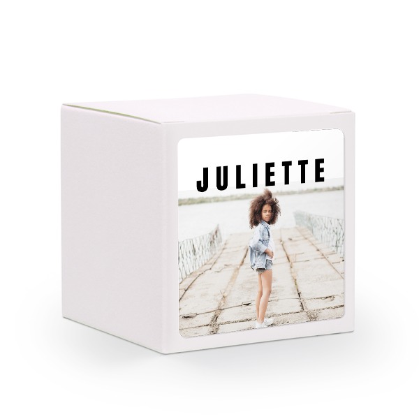 Presentask vit med kvadratiskt klistermärke - 24 st