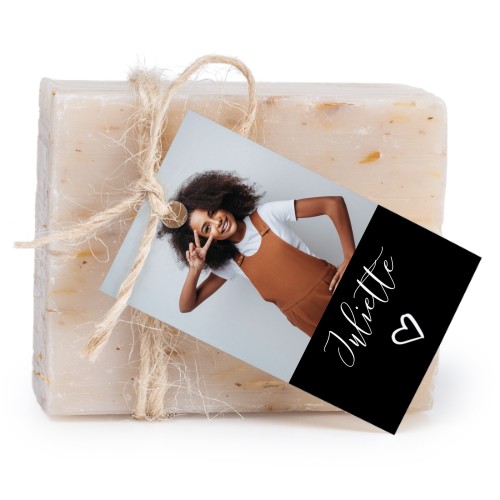 Set mit 6 Seifen mit rechteckigen Etiketten