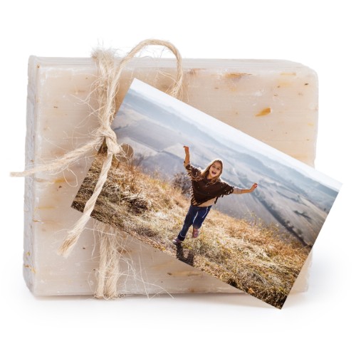 Set mit 6 Seifen mit rechteckigen Etiketten