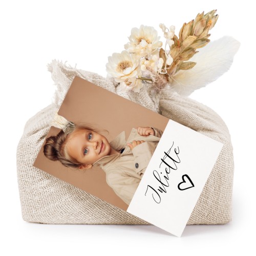 Lot de 6 savons avec emballage en coton beige et étiquettes rectangulaires