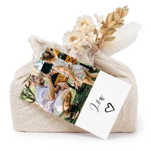 Lot de 6 savons avec emballage en coton beige et étiquettes rectangulaires Lot de 6 savons avec emballage en coton beige et étiquettes rectangulaires