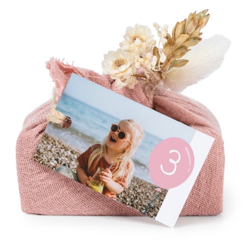 Tvålar i rosa tygförpackningar med rektangulär etikett (6 st)