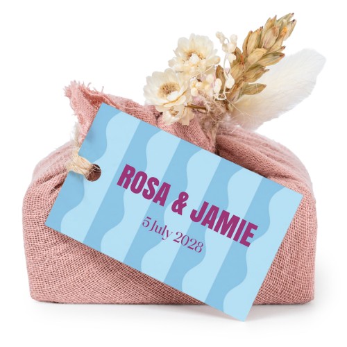 Tvålar i rosa tygförpackningar med rektangulär etikett (6 st)