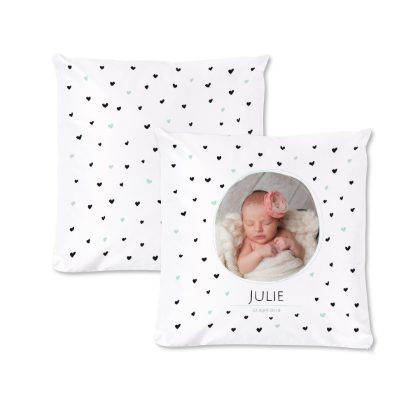 Tyynynpäällinen polyesterista sisätyynyllä, Nelikulmio M, painatus edessä ja takana