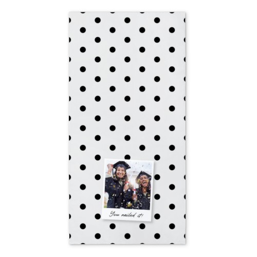 TowelWhite70x140_ClassicPolkaLoveBlack