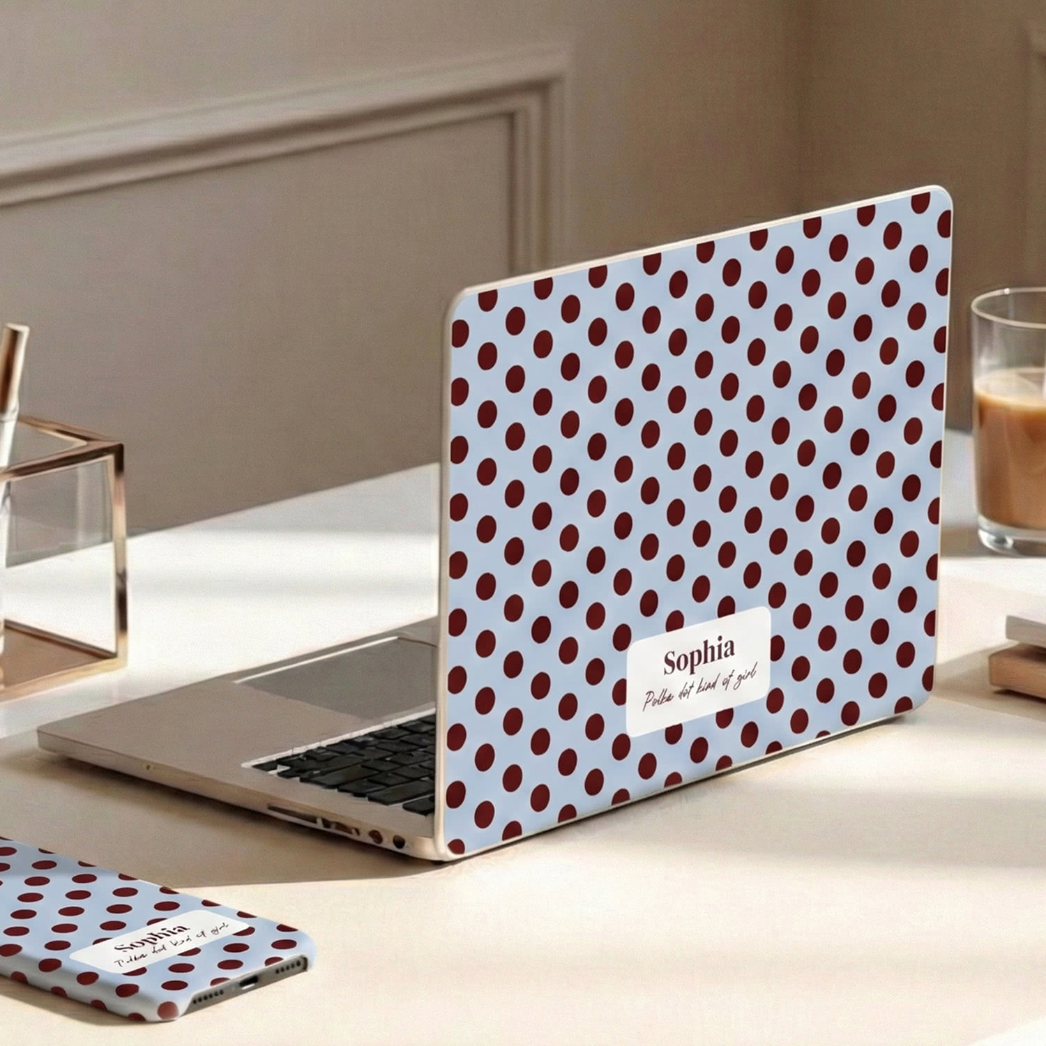 smartphoto Macbook skal för honom