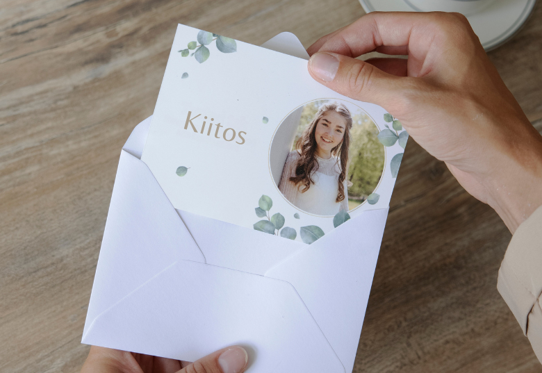 Kiitoskortit rippijuhliin