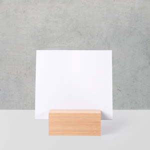 Create a personalised desk calendar in wooden block Smartphoto