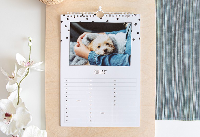 Personalise your Birthday Calendar with your photos