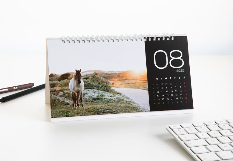 élégant et personnalisable bureau calendrier avec personnalisé