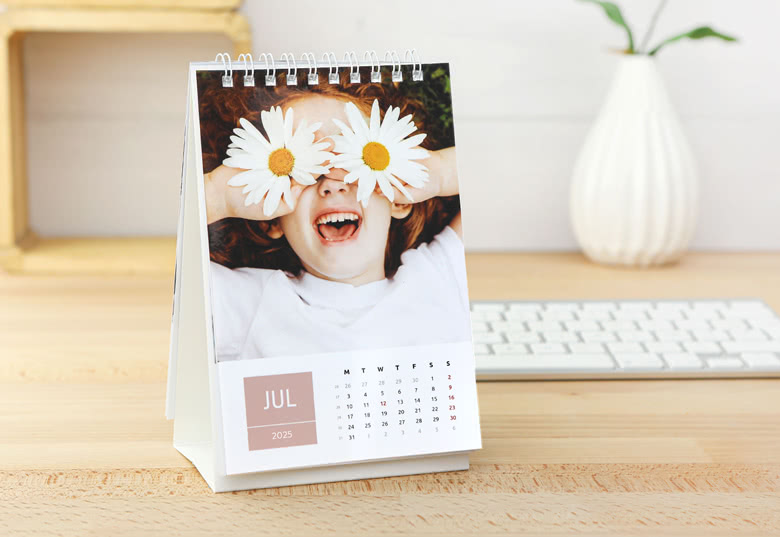 desktop photo calendar gifts