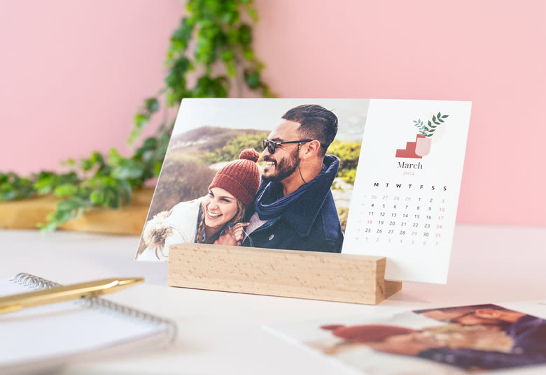 Desk Calendar in Wooden Block