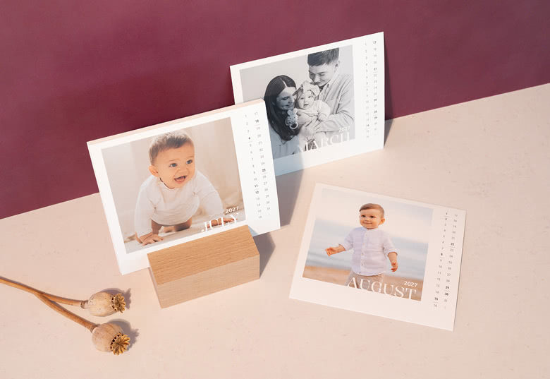 Desk Calendar in Wooden Block