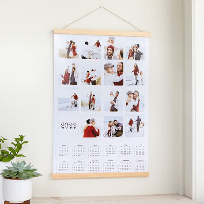 Poster calendar with hanger