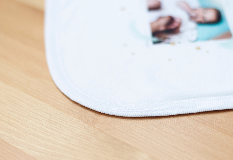 Create a personalised Bib for your baby