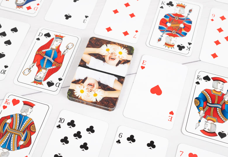 Spillekort med | Design egne personlige spillekort her
