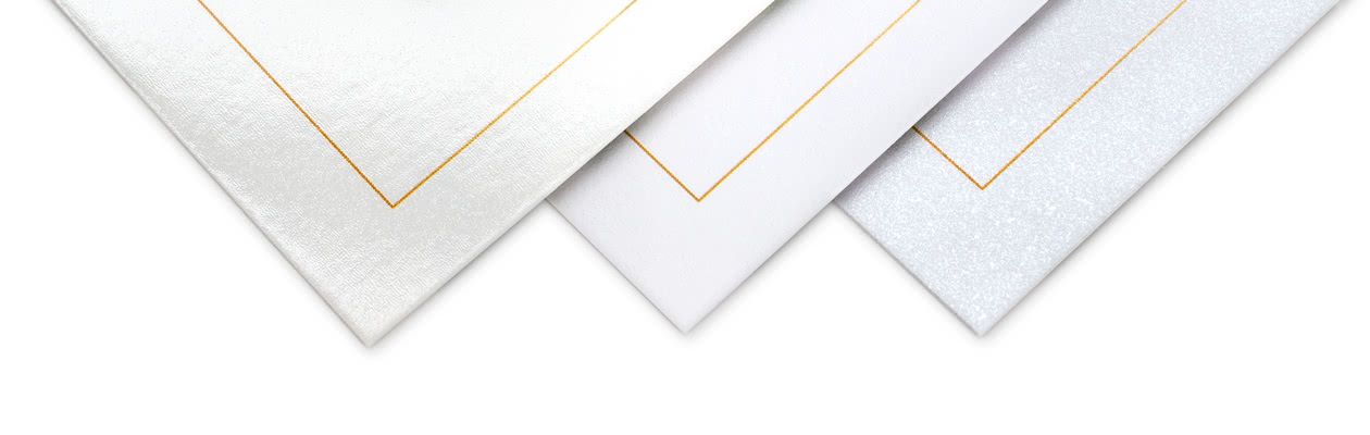 Maak je kaartje nog mooier met stevig mat of luxe parelmoer papier