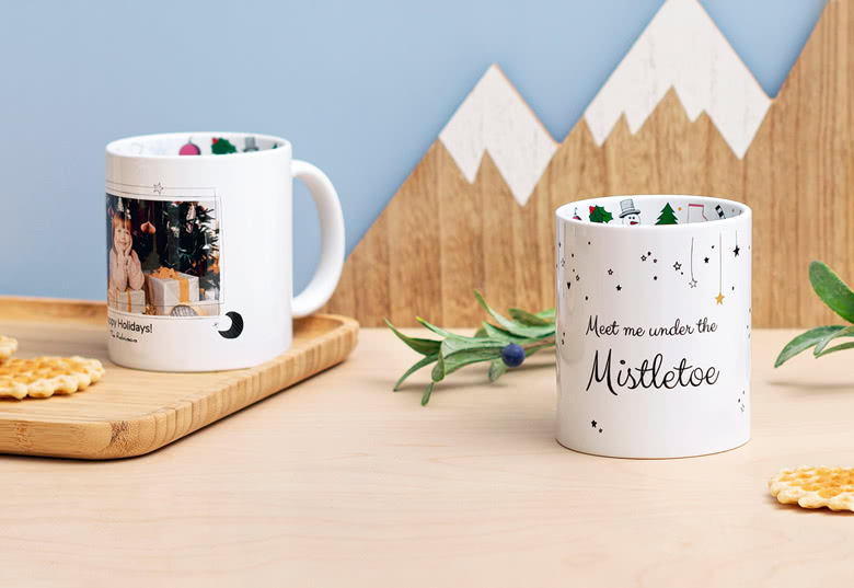 Tasse mit Weihnachtsmotiven