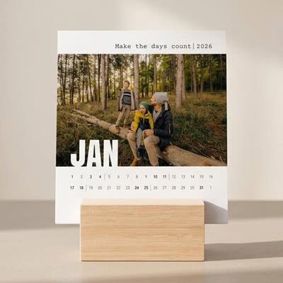 Desk Calendar in Wooden Block