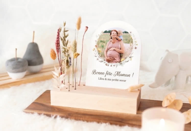 Déco photo à poser cadeau fête des mères avec fleurs séchées