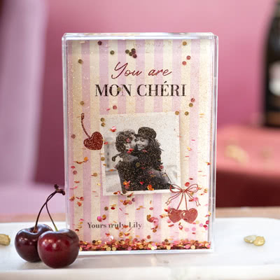 Akryylikehys kimalteella