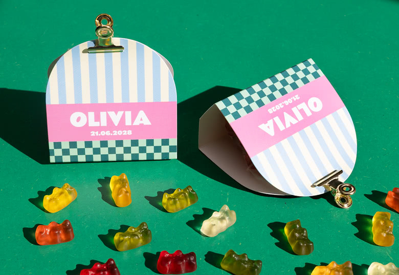 Party bag with rounded photo-wrapping