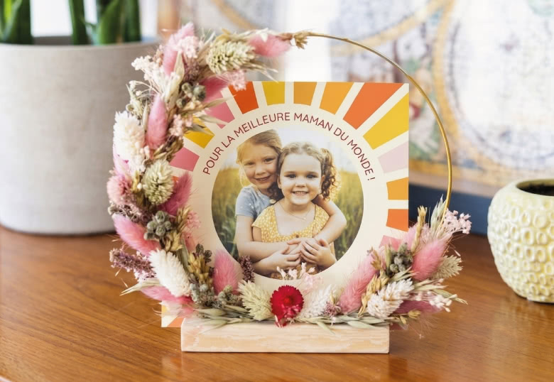 Cadeau fête des Mères personnalisé: Cercle avec fleurs séchées et photo 