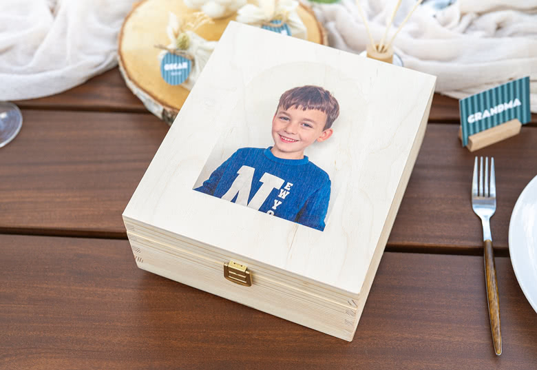 Boîte à souvenir en bois