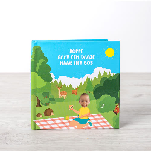 Klein Voorleesboek voor Jongens - Op Reis naar het Bos