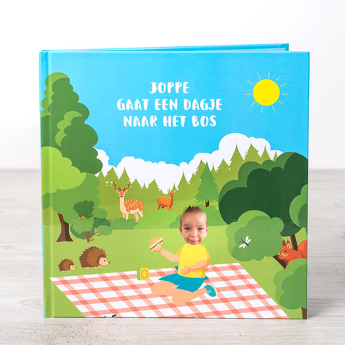 Groot Voorleesboek voor Jongens - Op Reis naar het Bos