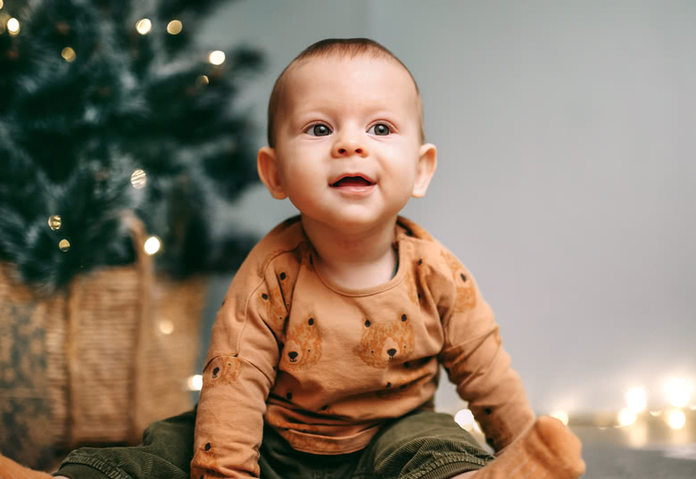 Juhli ensimmäistä joulua