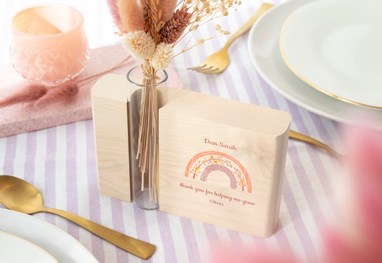 Träblock med glasvas