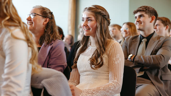 Få inspiration og sjove ideer til konfirmationsfesten